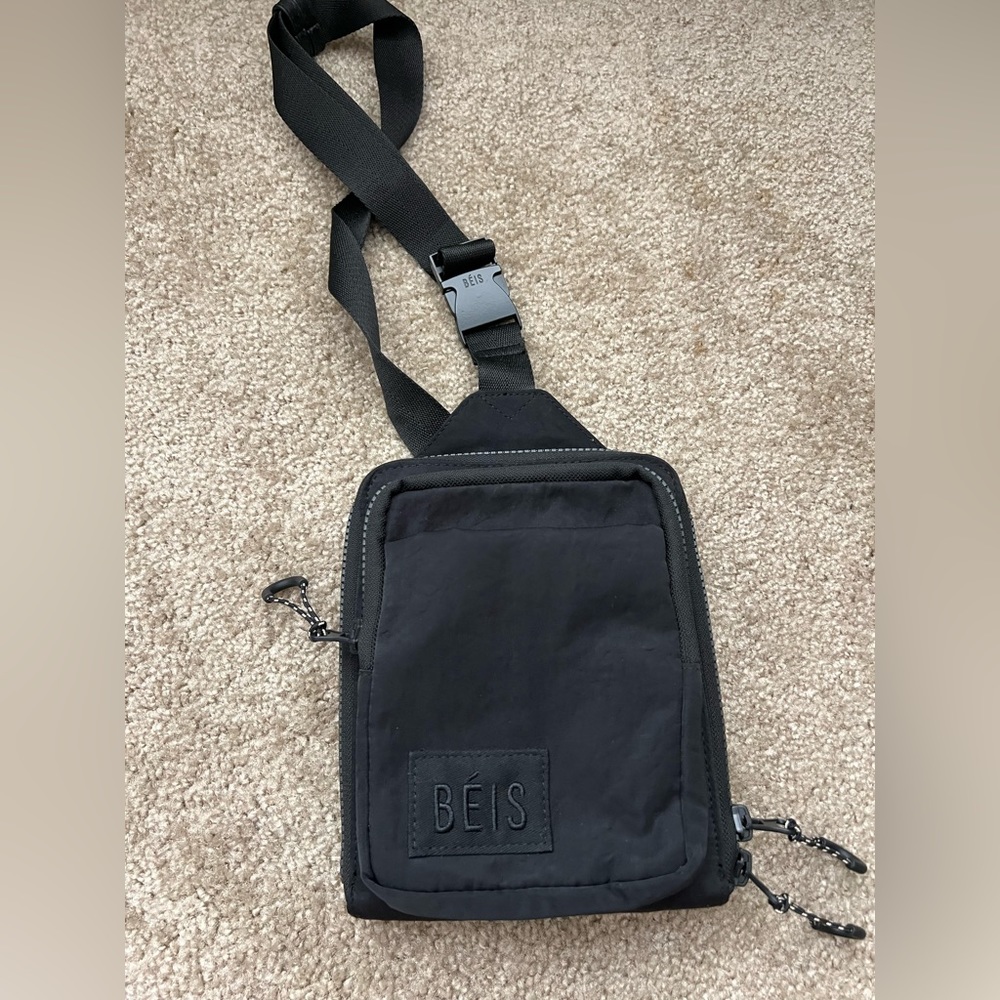 BEIS Sport Sling in Black